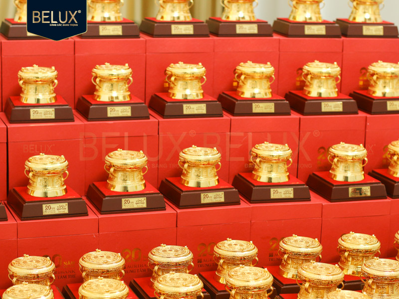 Lô 250 trống đồng D9 mạ vàng Agribank theo yêu cầu